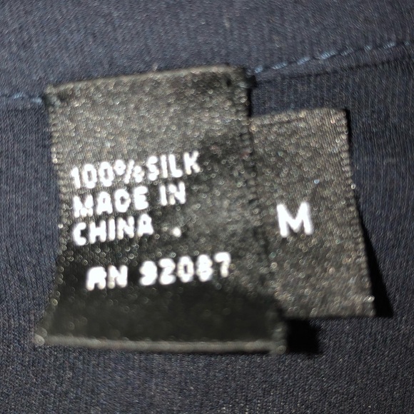 Charles Nolan | New York | navy blue silk top | M - Picture 4 of 5